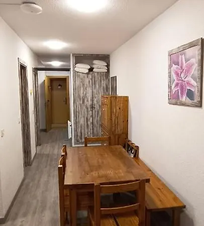 A Pie De Pistas 7 * Pas De La Casa